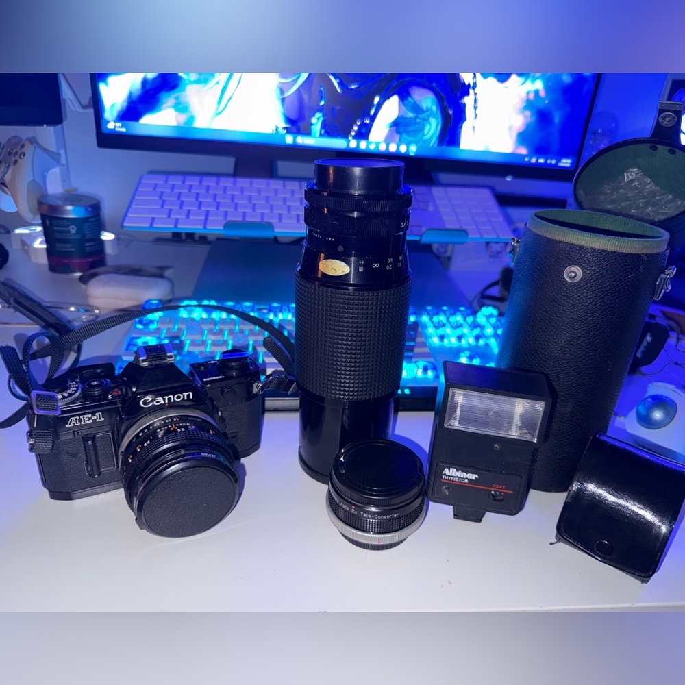 Canon AE-1 Bundles Lens Kit Film Camera